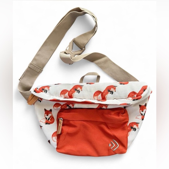Outdoor Products Handbags - OUTDOOR PRODUCTS fox print crossbody hip pack. Very good condition